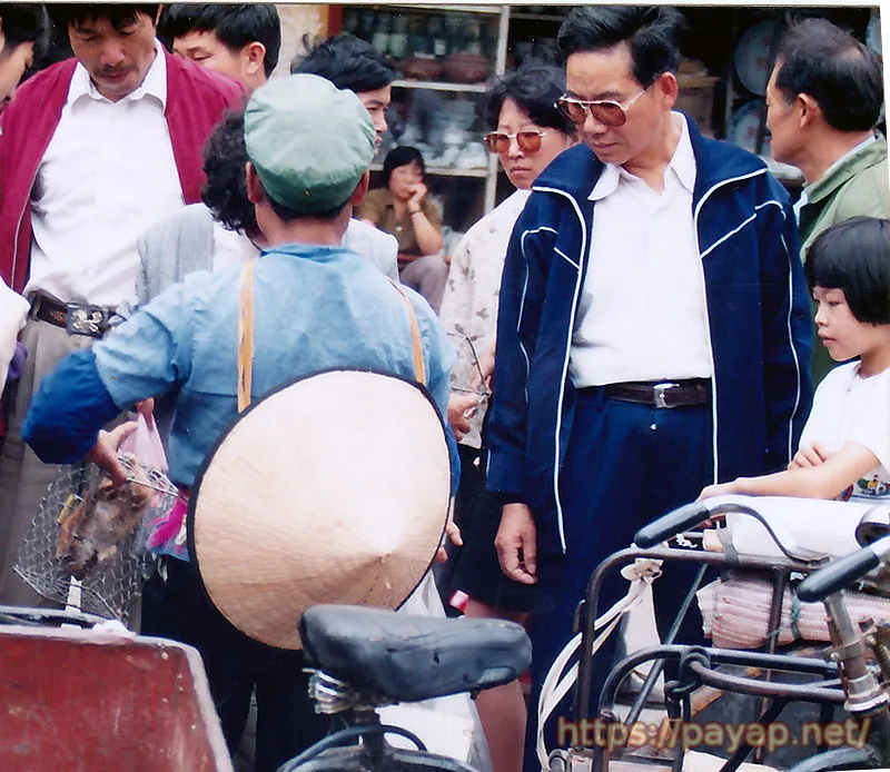 路上の野生動物売り 路上の野生動物売り