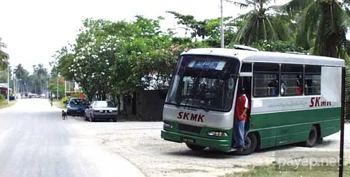 P.C.B海岸バス停