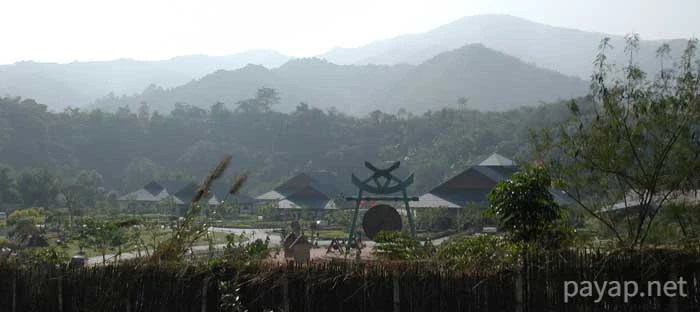 チエンライの写真 2002年