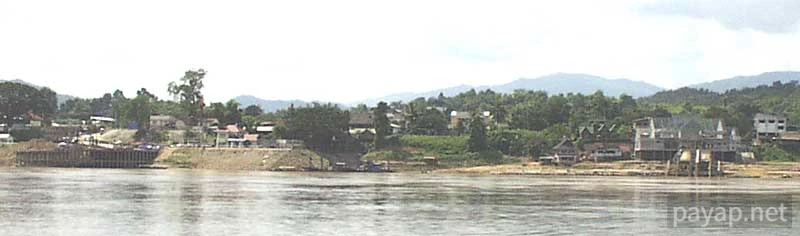 チエンコンの国境