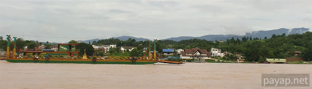 チエンコンの国境