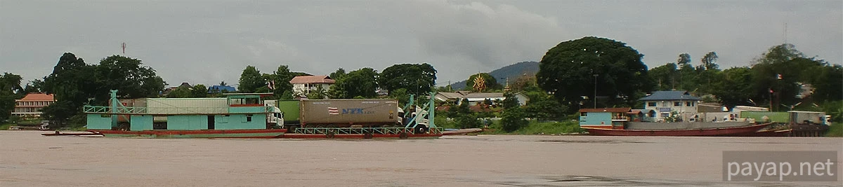 チエンコンの国境