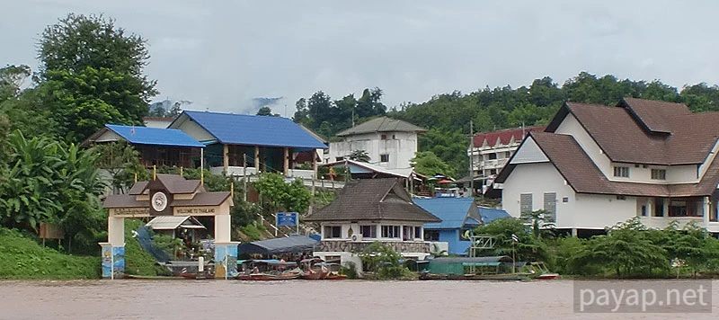 チエンコンの国境