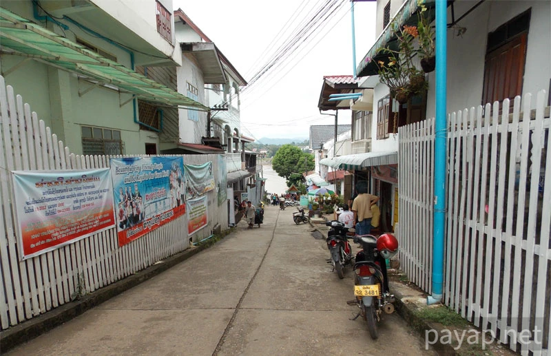 チエンコンの国境