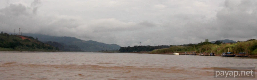 チエンコンの国境