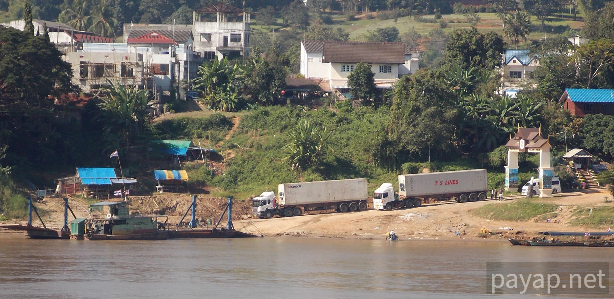 チエンコンの国境