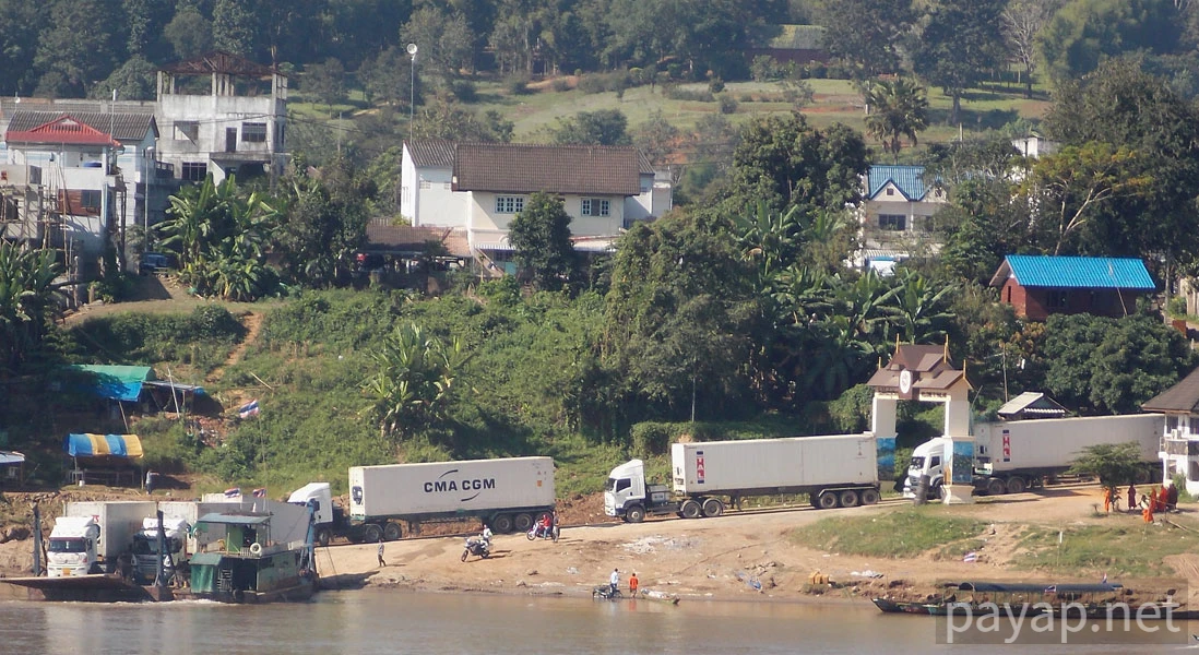 チエンコンの国境