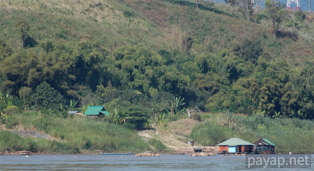 チエンコンの国境