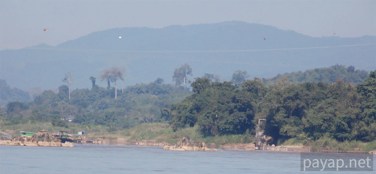 チエンコンの国境