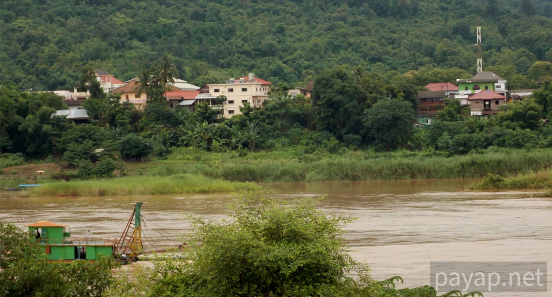 チエンコンの国境