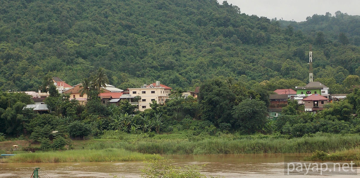 チエンコンの国境