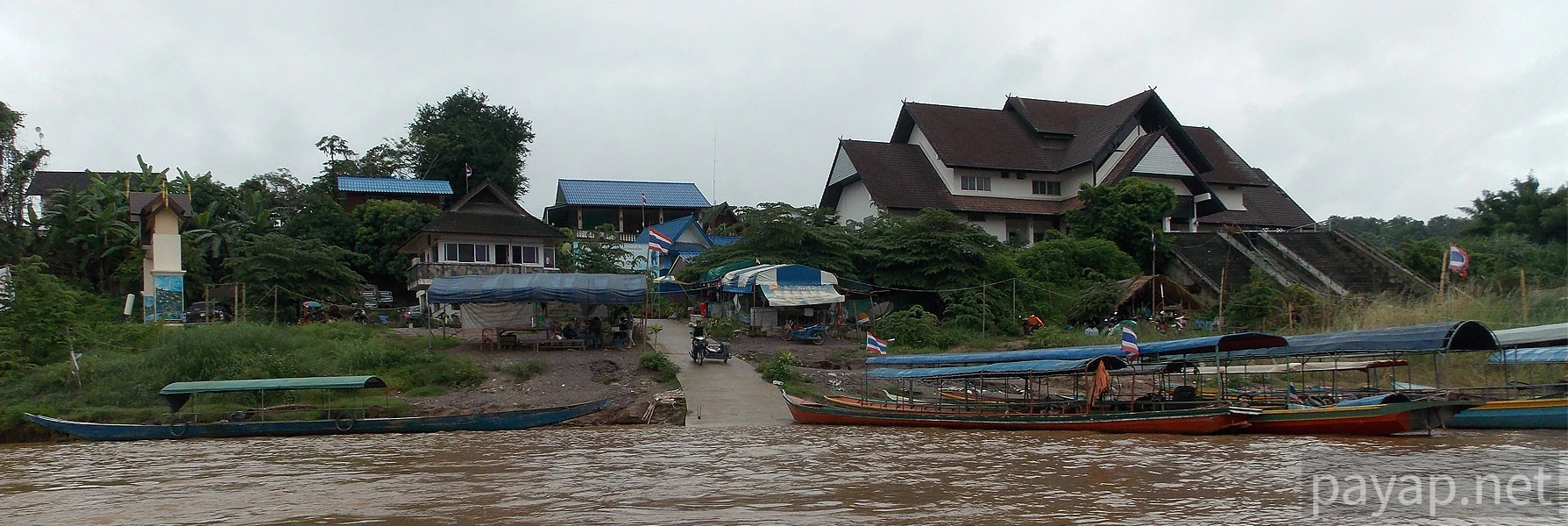 チエンコンの国境