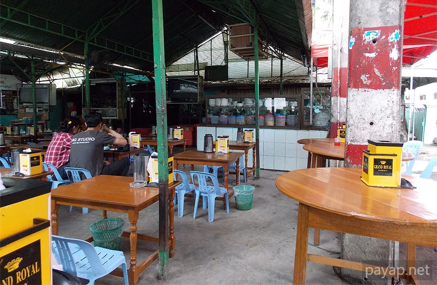 restaurant,restaurant,tachileik