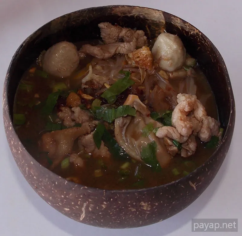 thoeng,屋台の麺屋