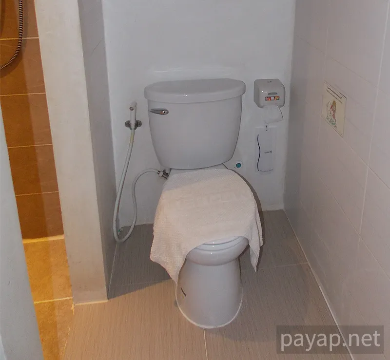 ルーイ,Loei Pavilion Hotel