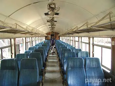 車窓から「二等車両」