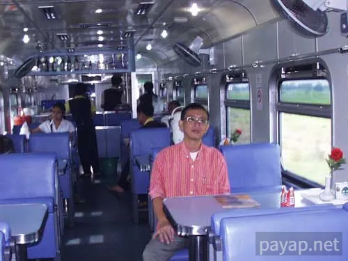 車窓から「食堂車」